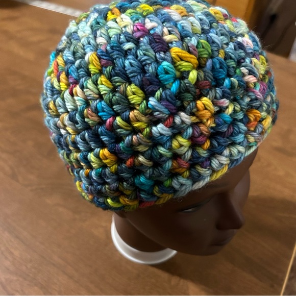 Crochet beanie NWOT - Picture 2 of 3